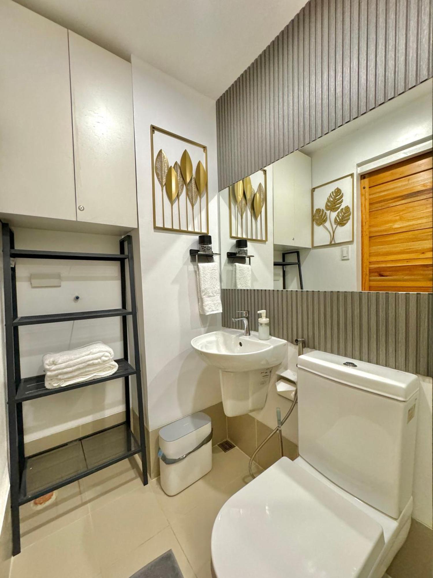 Fullerton Suites Puting Kahoy Bagian luar foto